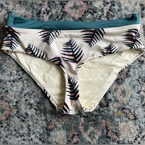 Patagonia Palms of my heart Rutabaga White bikini bottoms small